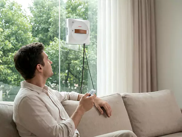 Libérez vos mains et débloquez une nouvelle posture pour le nettoyage à haute altitude