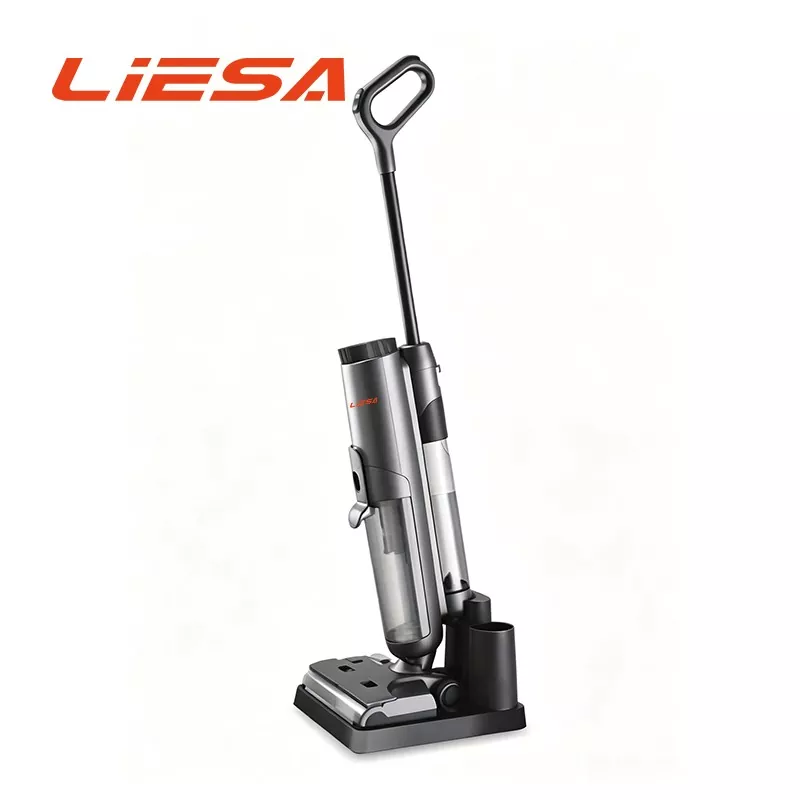 Ensemble aspirateur et vadrouille autonettoyant